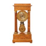 Reloj de pórtico francés Carlos X en madera de palisandro y marquetería, segundo cuarto del s.XIX.