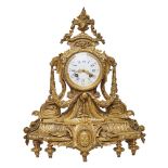 Reloj de sobremesa estilo Luis XVI en bronce, fles. del s.XIX.