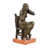 Escuela española, s.XX. Semidesnudo femenino sedente. Escultura en bronce patinado.