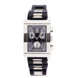 Reloj Bulgari "Rettangolo" unisex en acero y caucho.