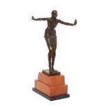 Escuela francesa, fles. del s.XX. Phoenician dancer. Escultura estilo Art Deco en bronce patinado.