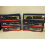Group of six Bachmann 00 gauge model locomotives, V2 BR lined green 60865 (31-563), Class A2