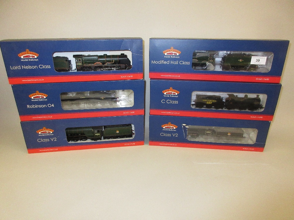 Six Bachmann 00 gauge model locomotives, class V2 60860 ' Durham School ' (31-564), C Class A593 (