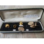 Pair of 9ct gold cufflinks (one at fault), together with four gold dress studs in a fitted box 6ct