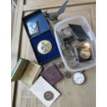 Small quantity of commemorative crowns and other coins, ' Halcyon Days ' enamel paperweight, gold