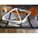 Pinarello Dogma 60.1 carbon bicycle frame We cannot see and cracks or damage but it is hard to