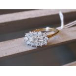 18ct Yellow gold diamond cluster ring, approximately 0.5ct