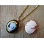 18ct Yellow gold mounted hardstone cameo pendant on gold plated chain, together with a 9ct gold