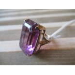 9ct Yellow gold amethyst set dress ring