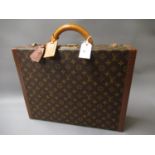 Louis Vuitton Monogram large briefcase complete with key and original dust cover Key and locks work.