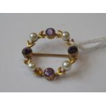 Circular 9ct gold brooch set amethyst and cultured pearls