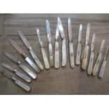 Collection of fifteen 19th and 20th Century silver bladed fruit knives