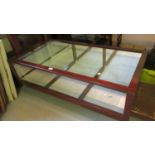 Mid 20th Century mahogany counter top display cabinet with locking sliding trays, 48ins x 24ins x