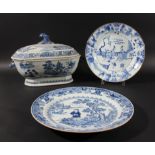 CHINESE BLUE AND WHITE TUREEN AND COVER, late 18th century, with deer head handles, length 35cm;