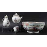 COLLECTION OF CHINESE EXPORT PORCELAIN, late 18th century and later, comprising an armorial teapot &