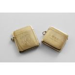 AN EARLY 20TH CENTURY 9 CT. GOLD VESTA CASE initialled and dated "1912", by W. Neale Ltd., Chester