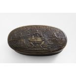 A RARE EARLY 18TH CENTURY ELONGATED OVAL PRESSED HORN TOBACCO BOX with cover depicting two gentlemen