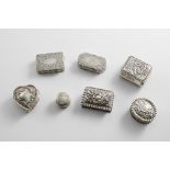 SEVEN VARIOUS LATE VICTORIAN / EDWARDIAN SMALL SILVER BOXES of mixed designs (one with a