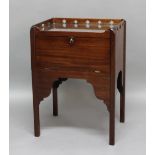GEORGE III MAHOGANY TRAY TOP COMMODE, with a fall front door and ogee carved aprons, height 77cm,