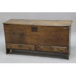 OAK SIX PLANK COFFER, 17th century style, the hinged top enclosing a vacant interior