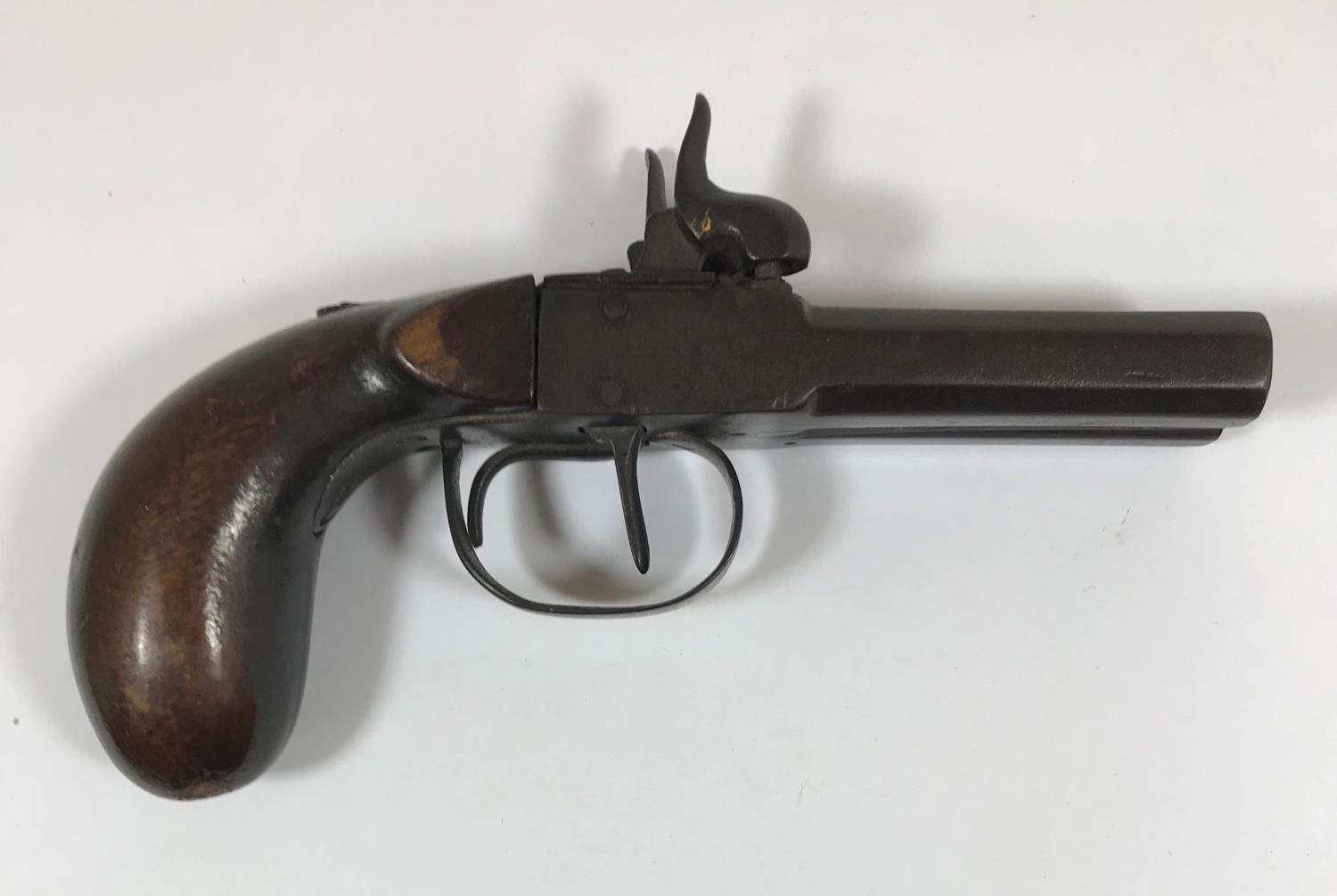 A 19TH CENTURY TWIN BARREL POCKET PISTOL. A small 19th century percussion cap firing pocket pistol - Image 2 of 4