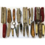 A COLLECTION OF THIRTY MODERN AND PART FOLDING KNIVES. A collection of varied knives and part knives