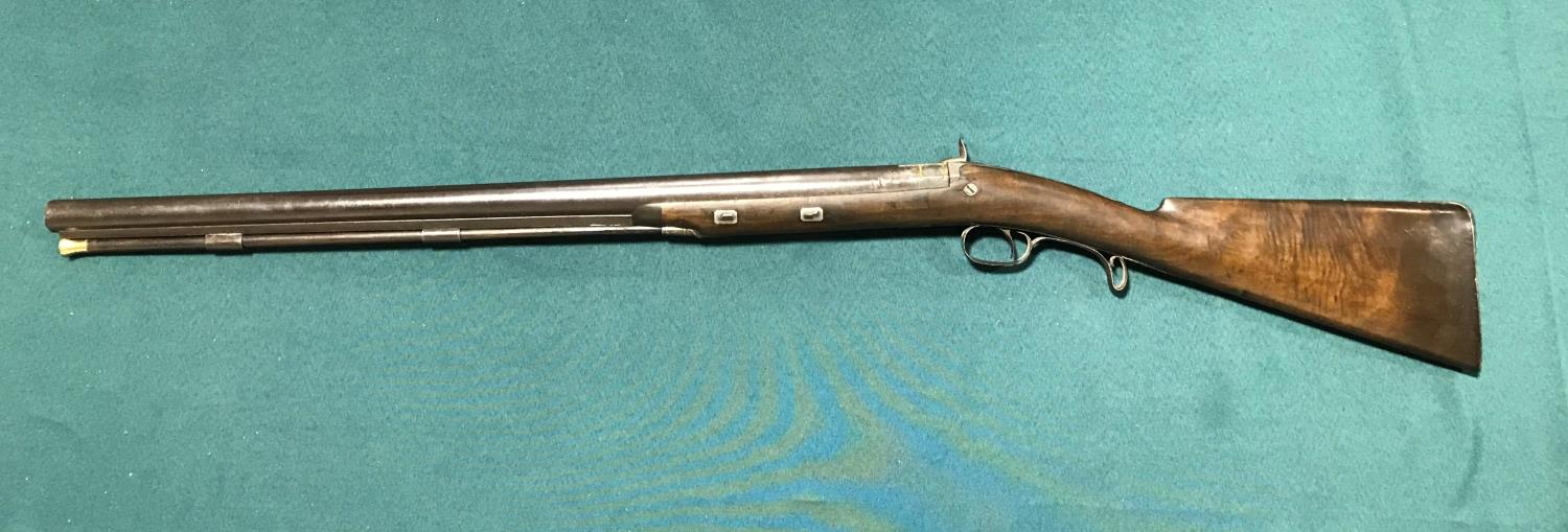 AN EARLY 19TH CENTURY COVERT GUN BY HIND. A 7 bore percussion firing 'covert' gun, the 72 cm - Image 2 of 5