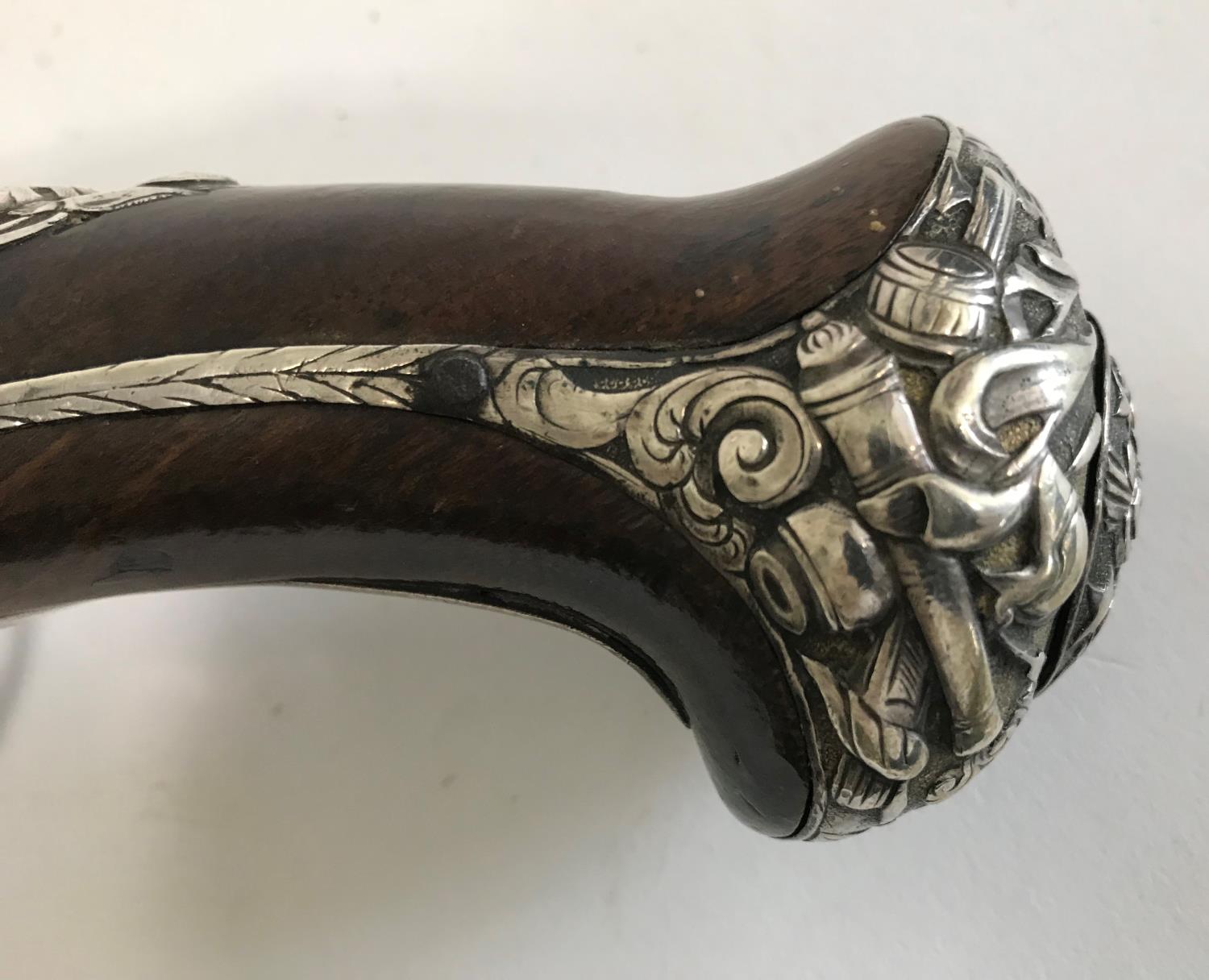 A SILVER MOUNTED HOLSTER PISTOL BY RICHARD WILSON. An 18 bore flintlock holster pistol with silver - Image 7 of 9