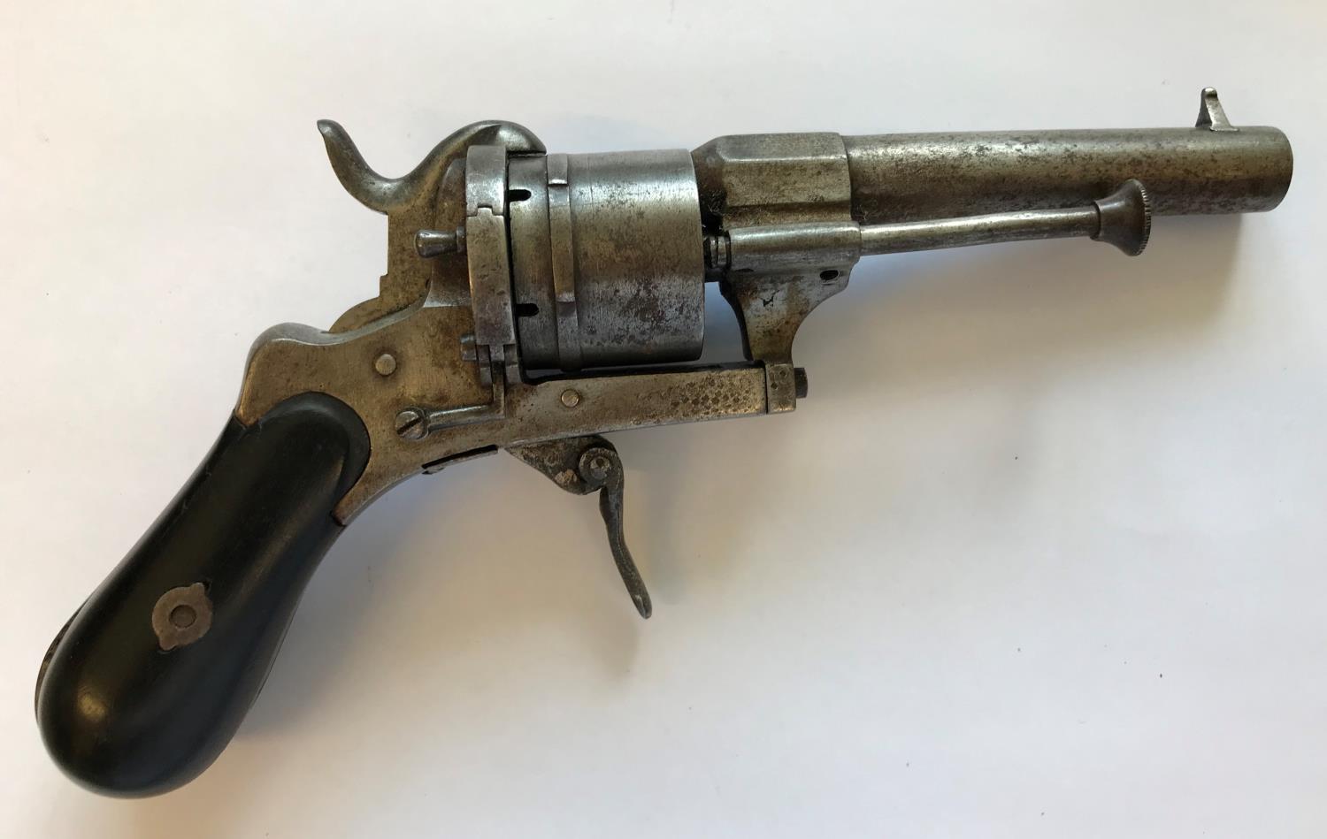 A CONTINENTAL PIN FIRE REVOLVER. A continental revolver with an 8.5cm barrel, six shot revolving - Image 2 of 3