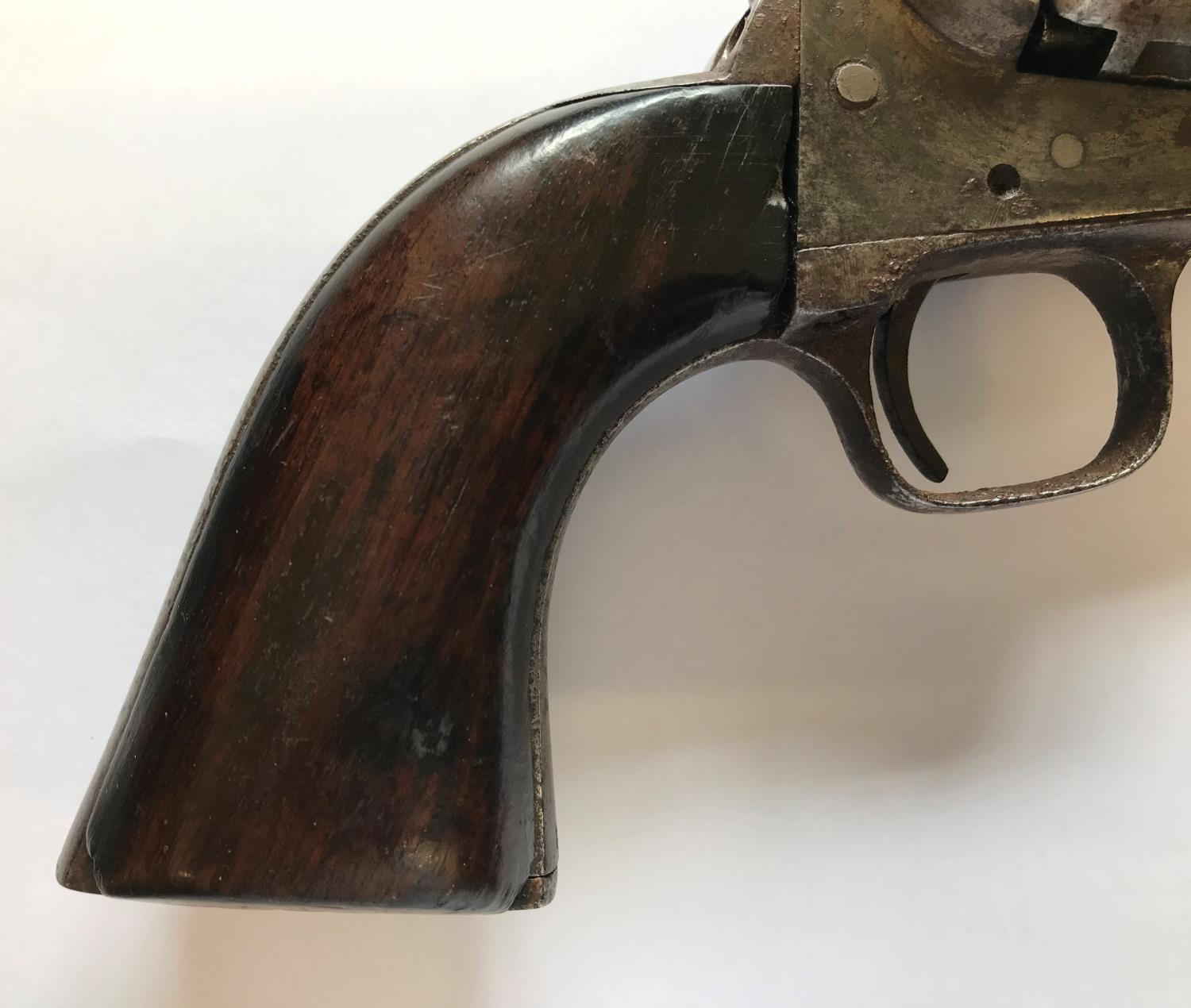 A COLT LONDON 36 CALIBRE REVOLVER. A six shot revolver by Colt, 36 calibre, lacking decorative scene - Image 4 of 8