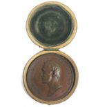 A BRONZE MEDAL, THE DUKE OF WELLINGTON. The obverse with a portrait of Wellington within the motto