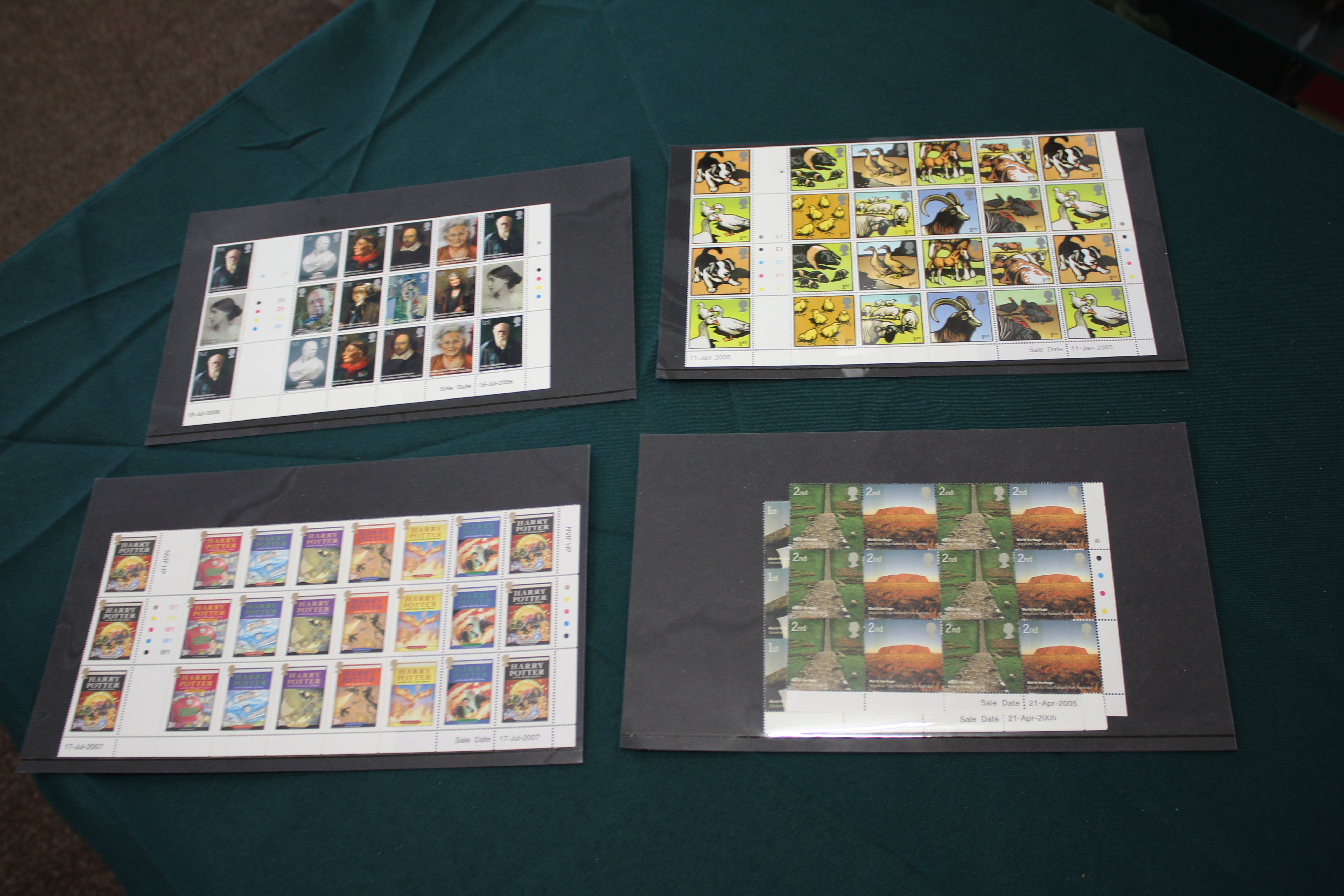 STAMP SETS & BOOKLETS a mixed lot including a Royal Mail Prestige Stamp Album with stamp booklets ( - Image 22 of 24