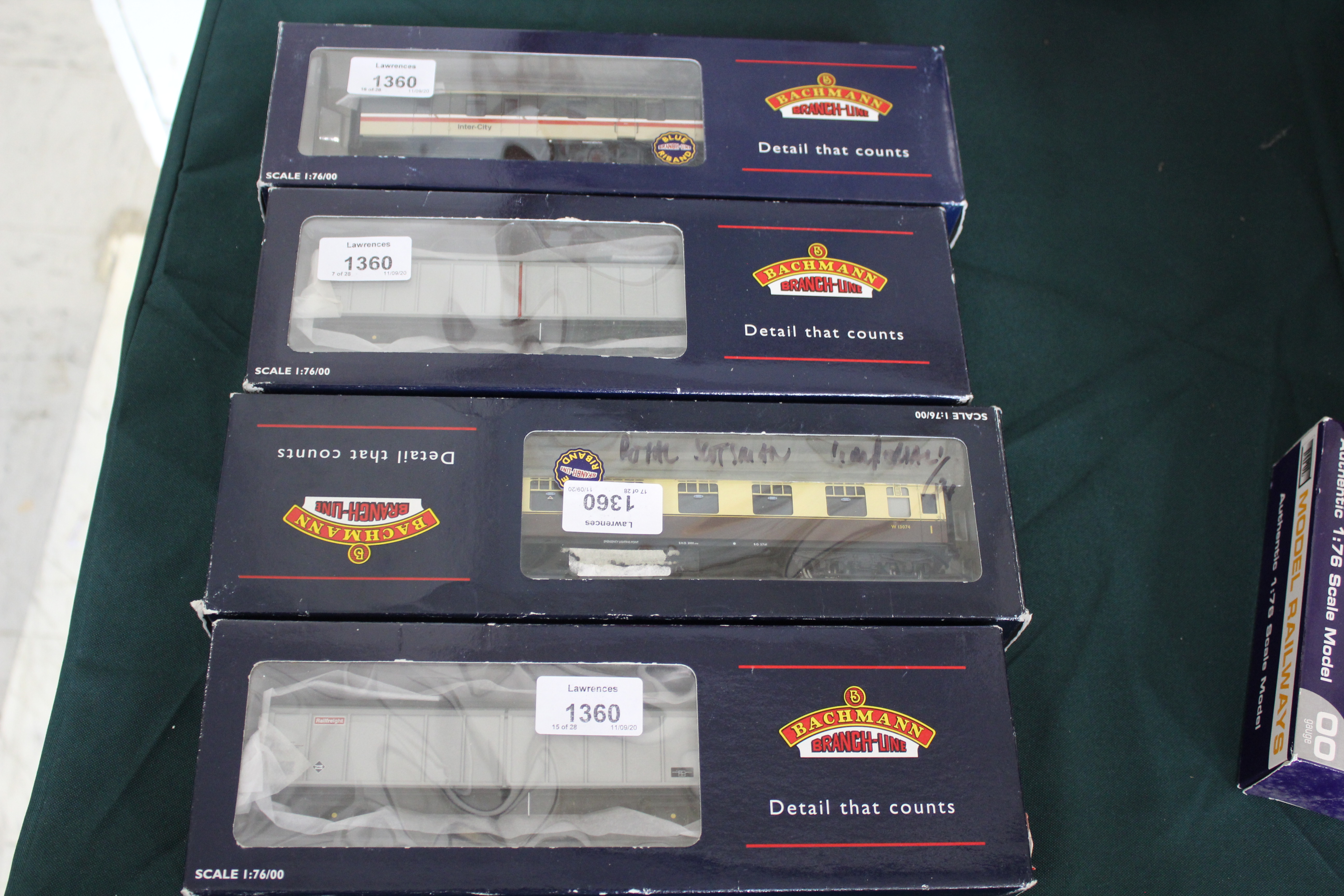 BACHMANN & HORNBY ROLLING STOCK various boxed Bachman items including 38-141 Box Van, 38-140 Box - Image 7 of 15