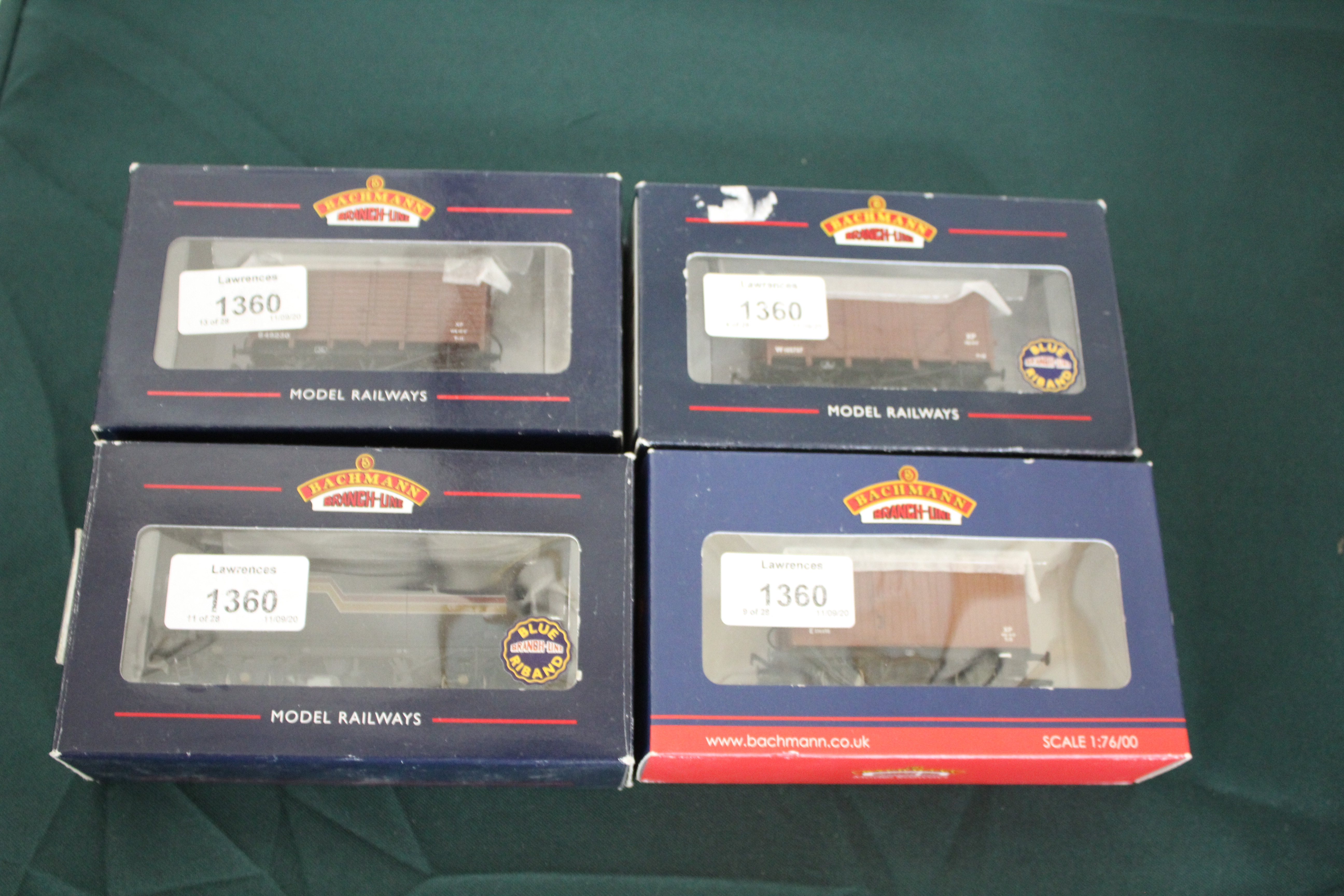 BACHMANN & HORNBY ROLLING STOCK various boxed Bachman items including 38-141 Box Van, 38-140 Box - Image 3 of 15