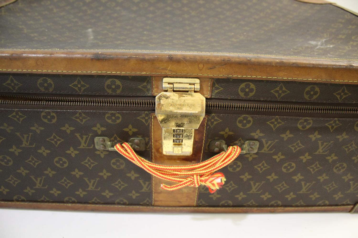 MODERN LOUIS VUITTON SUITCASE with a monogrammed exterior and leather trim, with a combination - Image 2 of 3