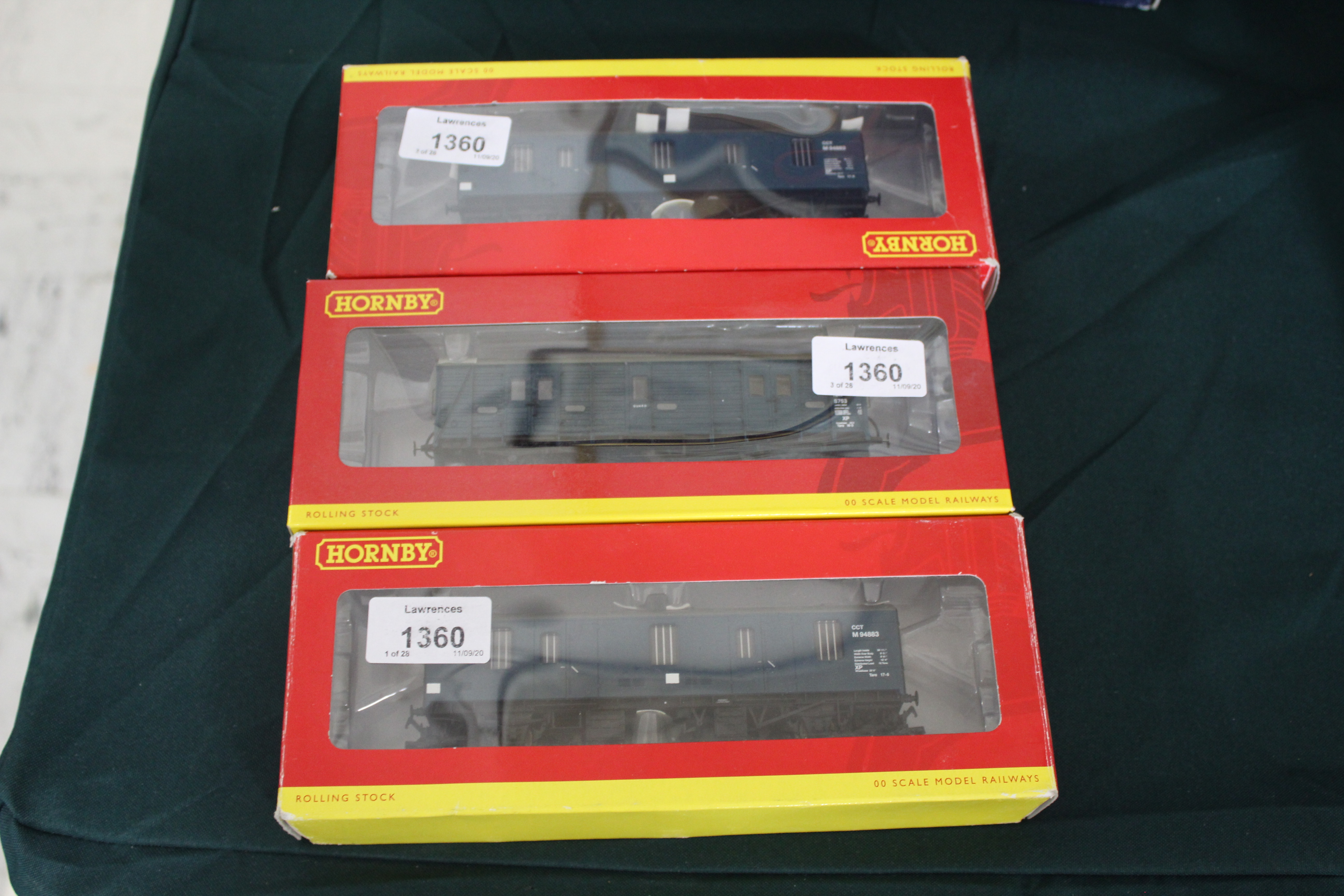 BACHMANN & HORNBY ROLLING STOCK various boxed Bachman items including 38-141 Box Van, 38-140 Box - Image 15 of 15