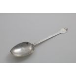 A WILLIAM III ASCRIBED WEST COUNTRY TREFID SPOON with a bead & reeded rattail back of the