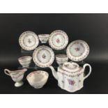 NEW HALL PART SERVICE in pattern 186, comprising teapot and cover and four tea bowls and saucer;