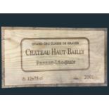 WINE: Chateau Haut Bailly, 2001, Pessac Leognan, 12 bottles (owc)