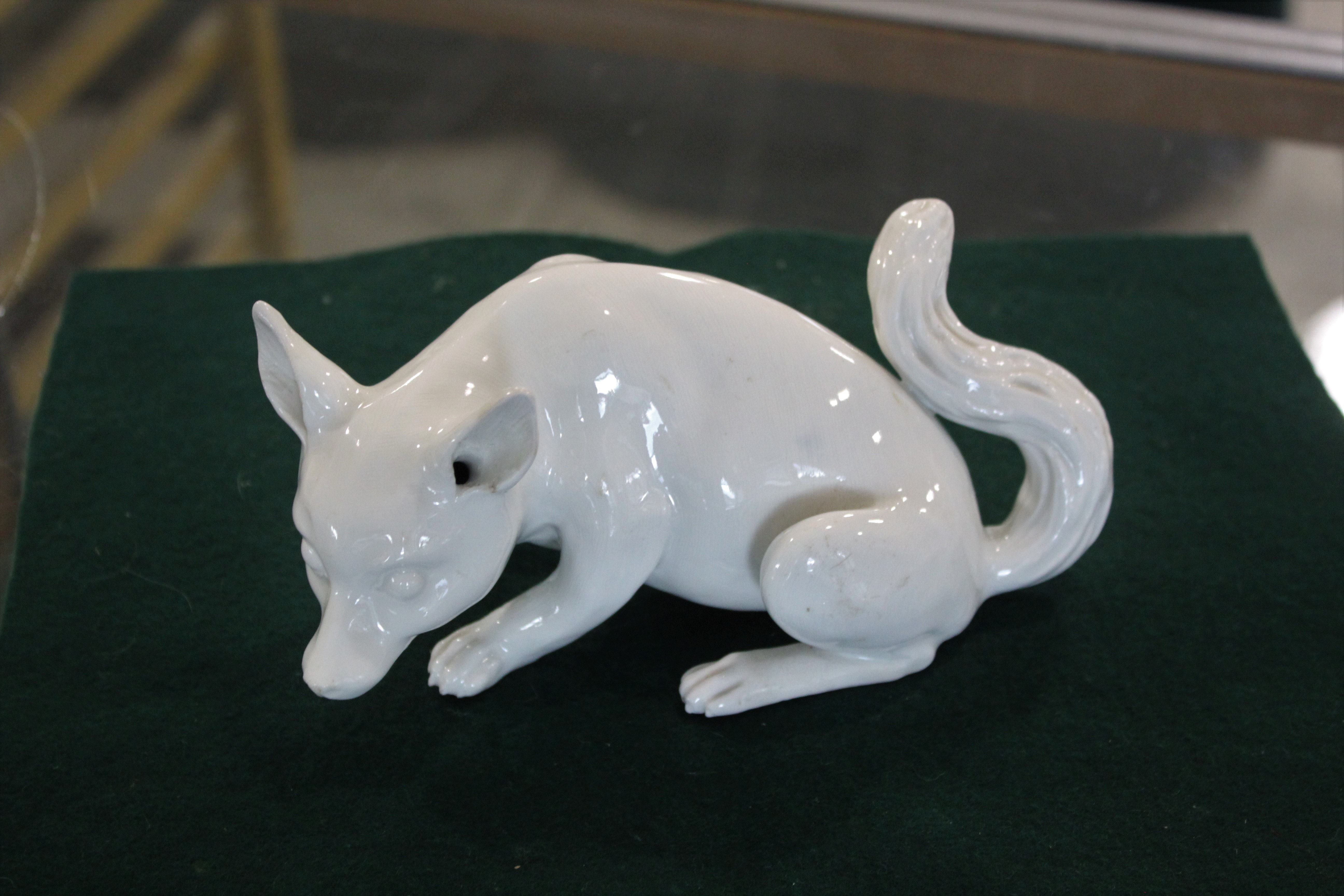 MEISSEN FOX probably later 18th century, crouching, in white, blue crossed sword marks to edge, - Image 2 of 10