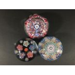 PAUL YSART PAPERWEIGHT with five cinquefoil flowerheads interspersed with individual canes, diameter