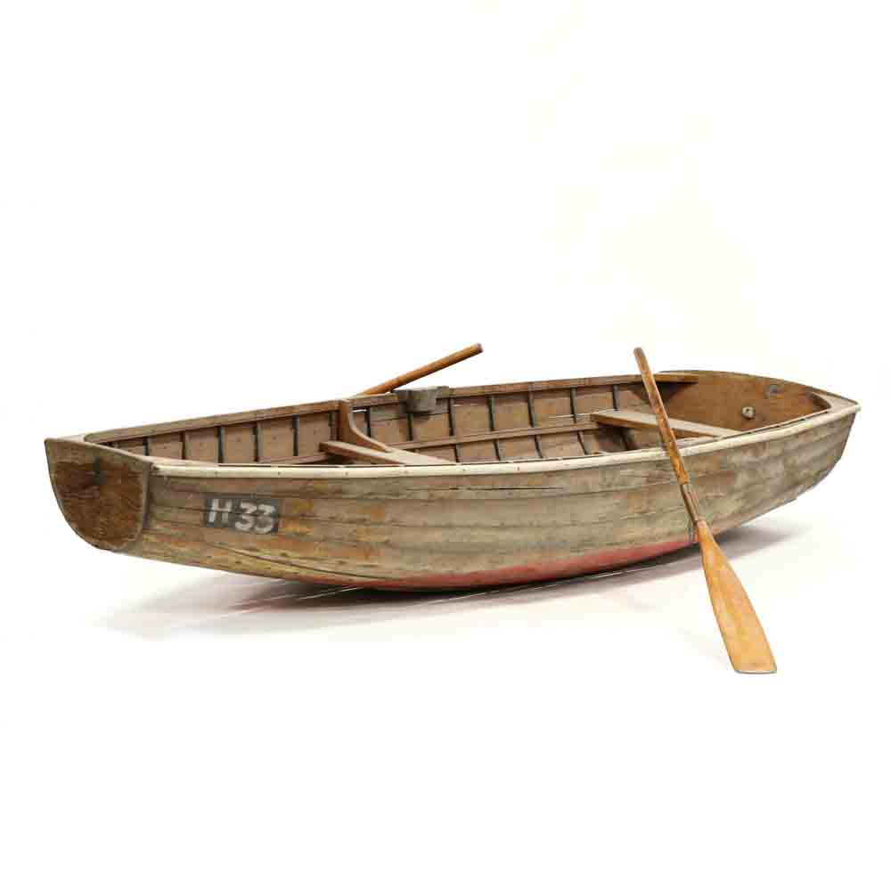 A Small Vintage Wood Dinghy and Paddles, "Lucy" - Image 2 of 7