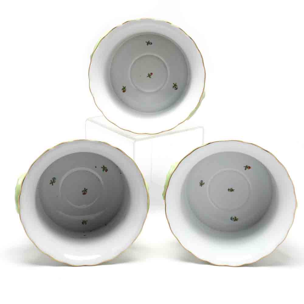 Three Herend Porcelain Cachepots "Queen Victoria" - Image 4 of 6