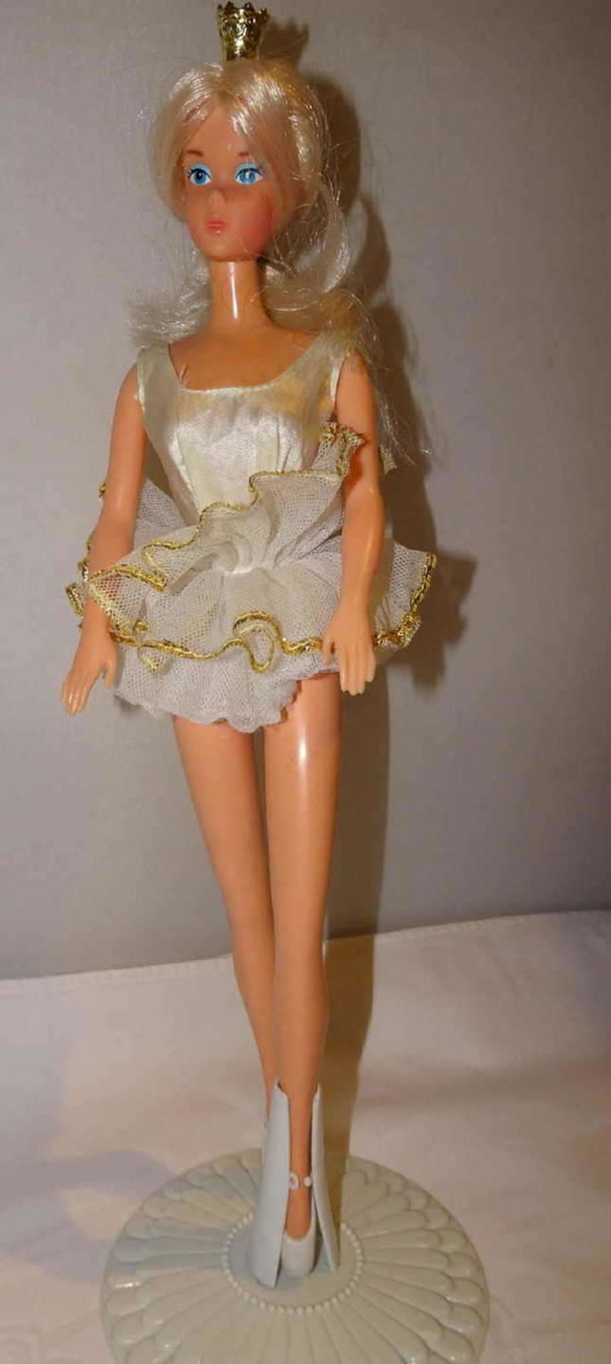 Barbie doll, Mattel 1975 Taiwan, ballerina with crown, on a doll stand, about 30cm high.