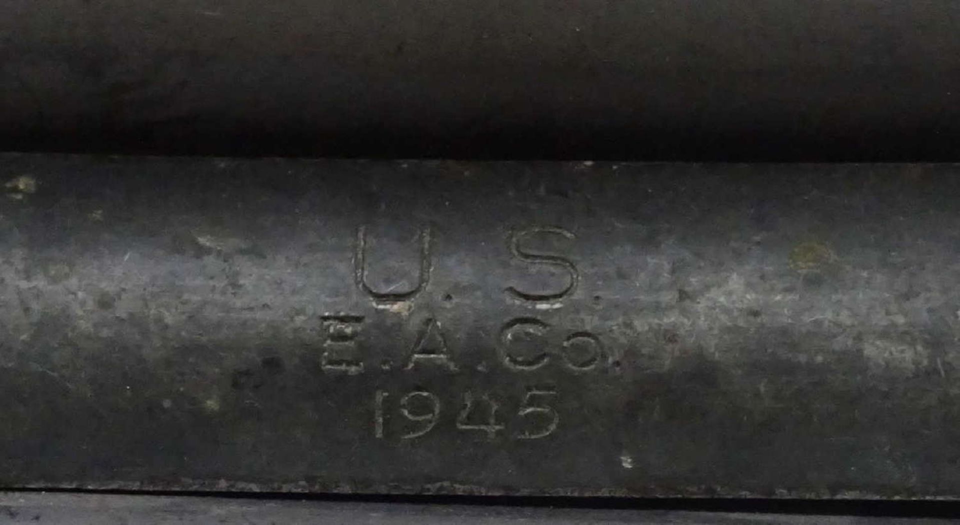 old dinnerware of the US Army, marked with US E.A.Co. 1945. Used condition. - Bild 2 aus 3