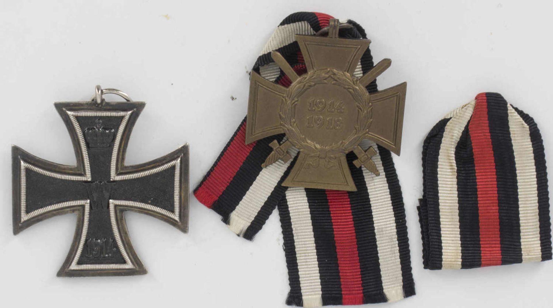 Two orders of the German Empire, 1st Iron Cross 2nd Class and Front Cross 2nd Class. - Bild 2 aus 2