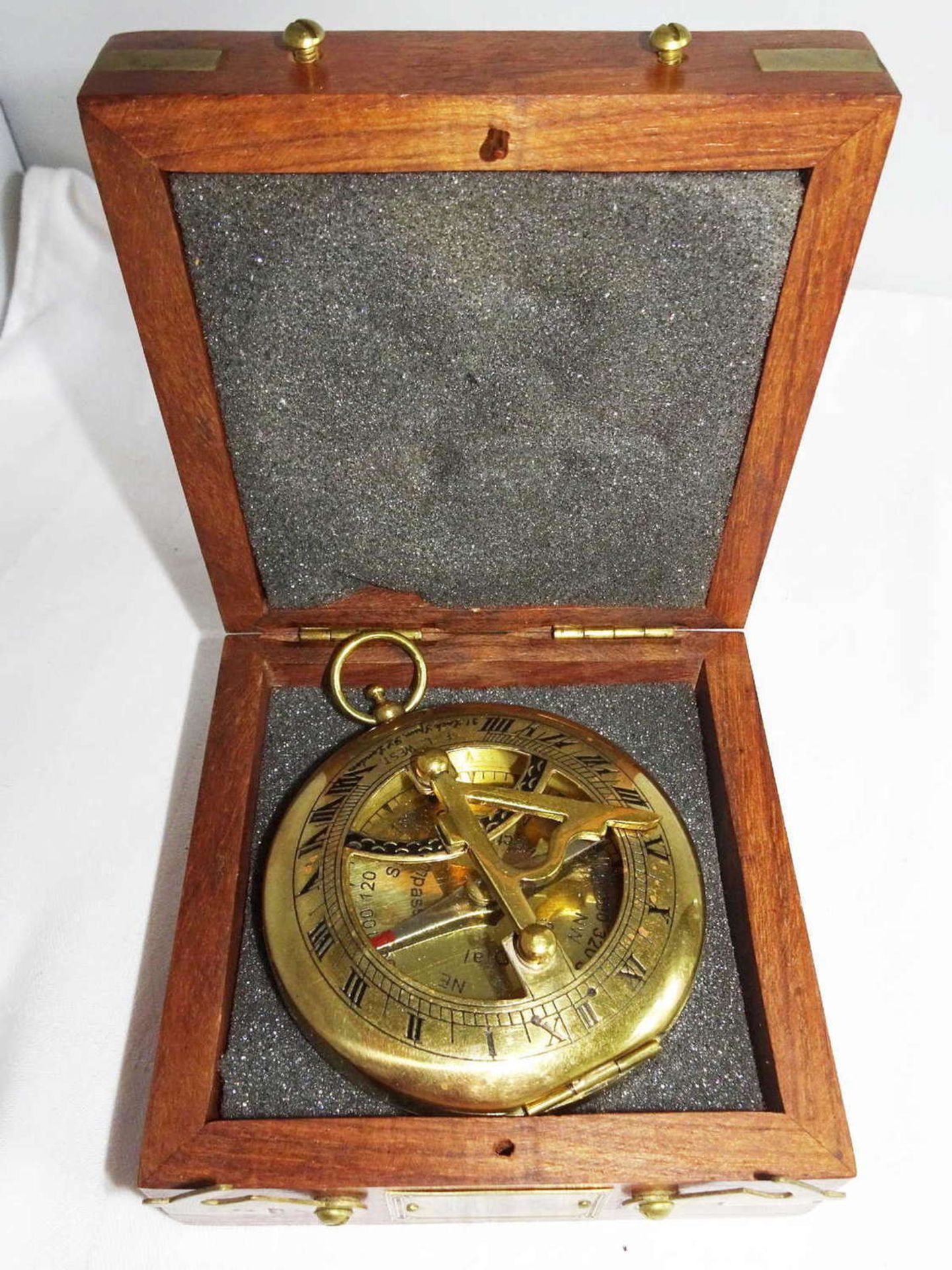 Sundial with compass. Brass.