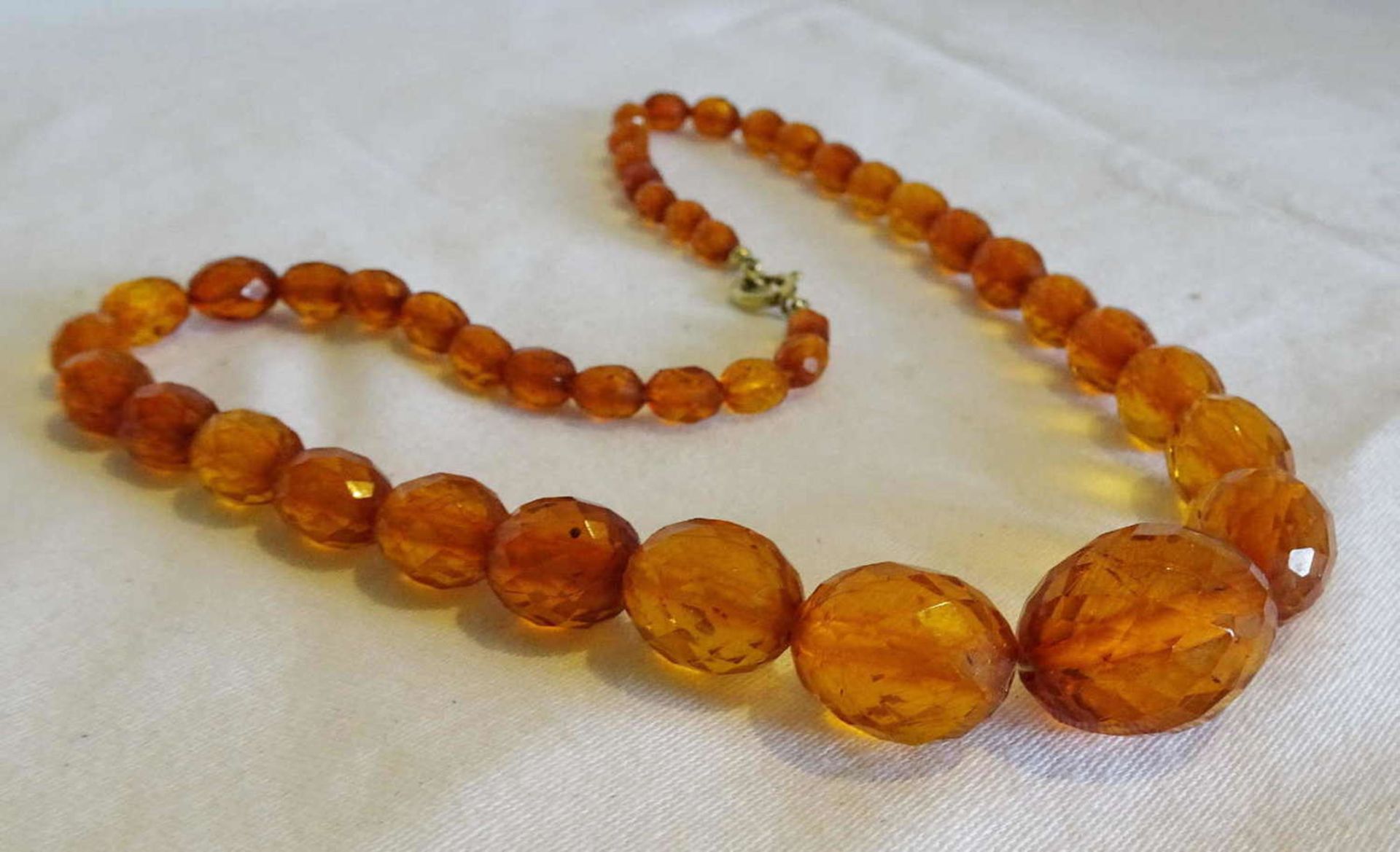 An amber necklace, "Königsberger cut", length approx. 46 cm<
