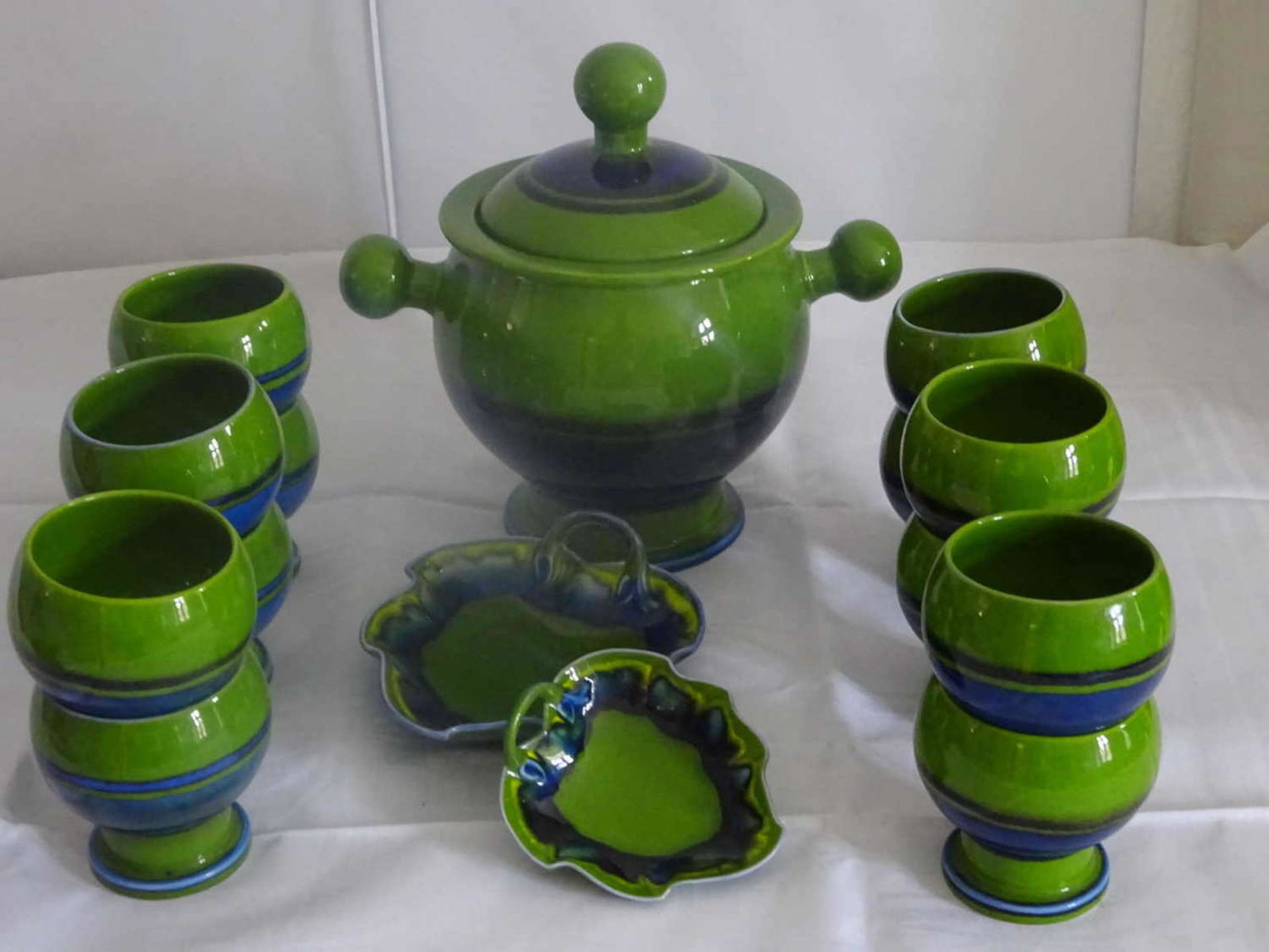 Ceramic Service - soup tureen with 12 soup cups, as well as 2 small bowls. Marked with Leo 1814