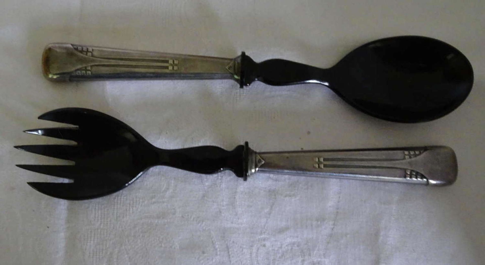 WMF Art Nouveau salad servers, hallmarked I / O. Horn cutlery with silver-plated handles. Very